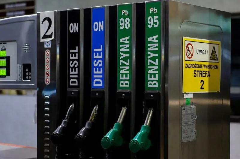 Jak długo można bezpiecznie przechowywać benzynę w kanistrze? Poradnik dla kierowców