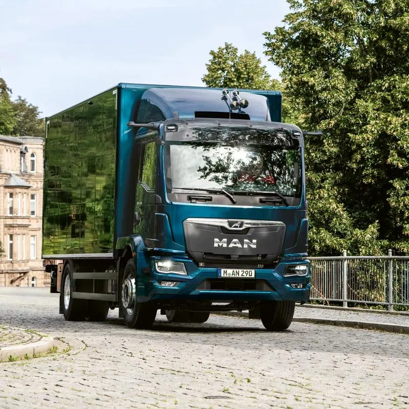 Jak dużo oleju do silnika man tgl 12.240? Sprawdź nasze porady!