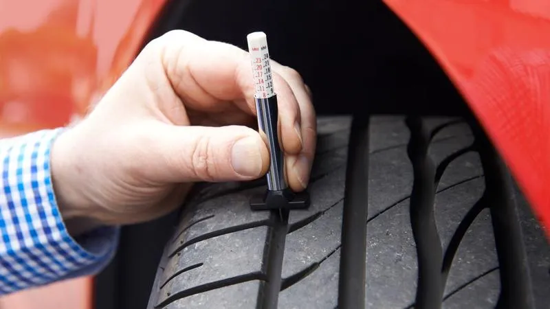 Bezpieczeństwo jazdy a bieżnik opony